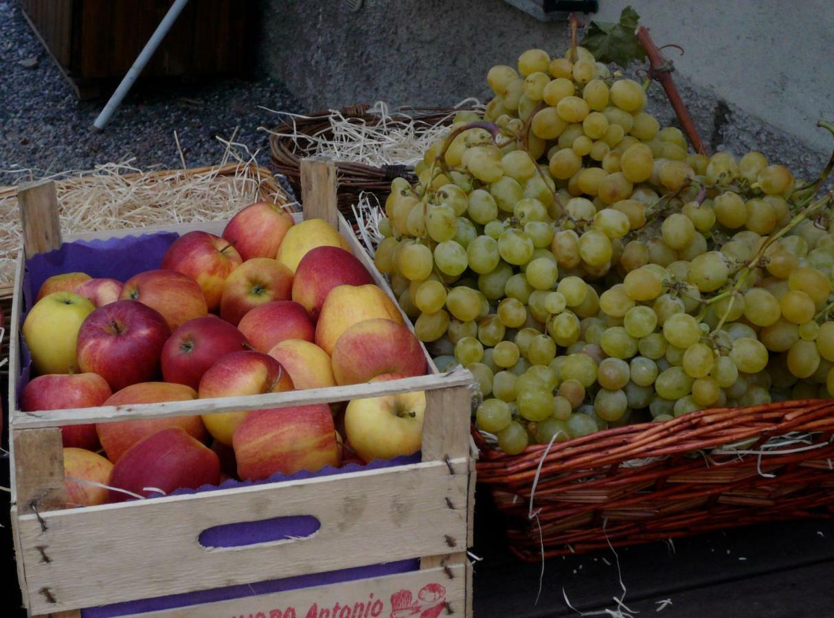 Bed and Breakfast Cascina Cologna Galbiate Exterior foto